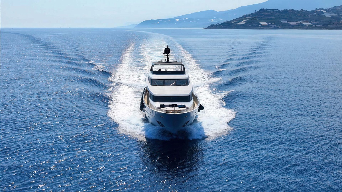 Аренда мега яхты Sanlorenzo SL96 Aman на Сардинии, Италия